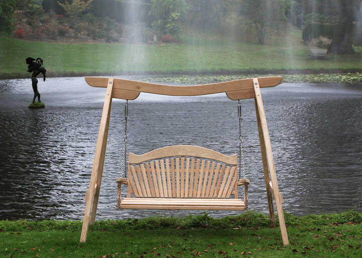 Garden Swing Seats for Water Gardens 